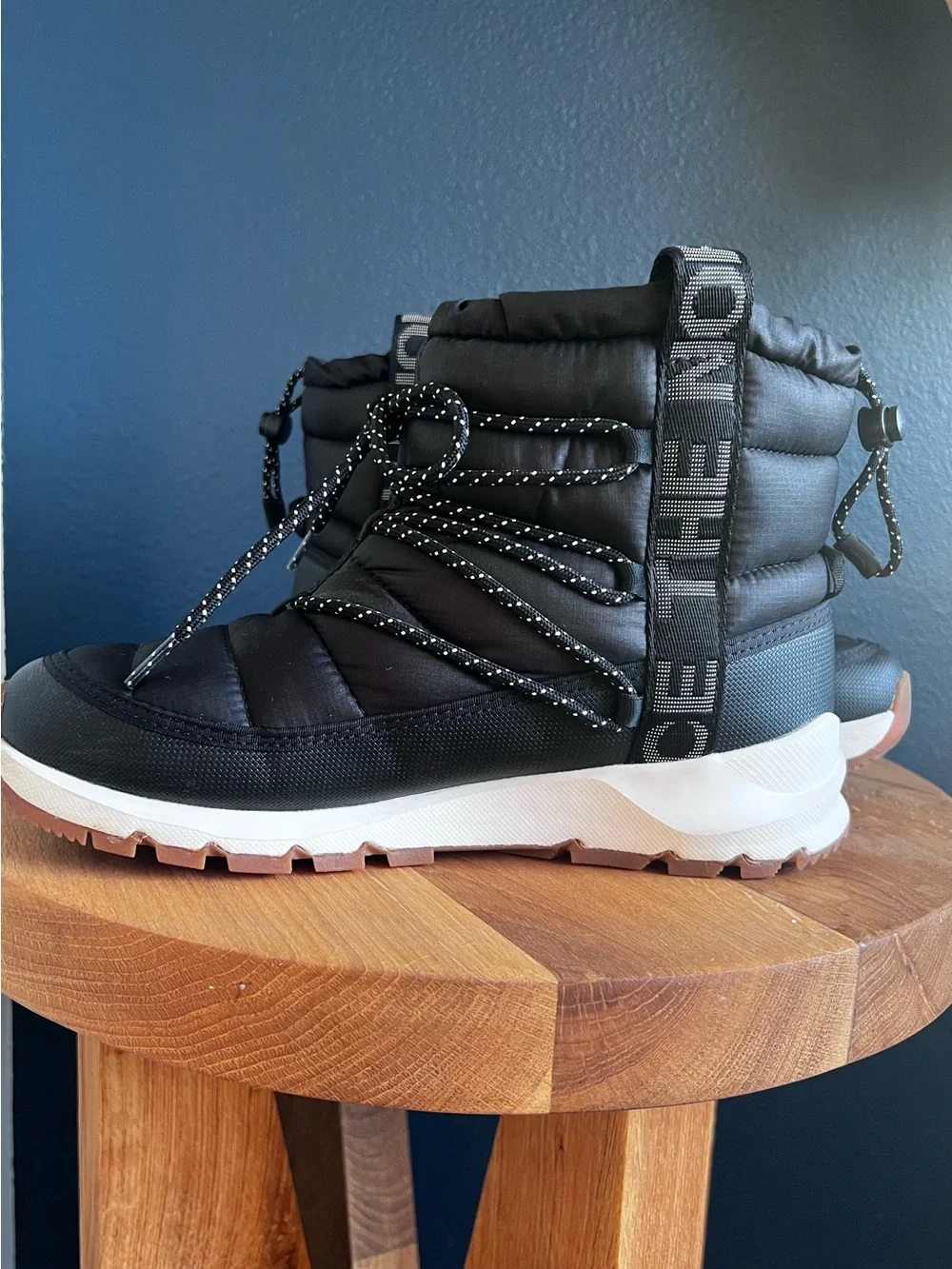 The North Face ThermoBall Lace Up Waterproof Booties | Size 9 - Picture 3 of 5
